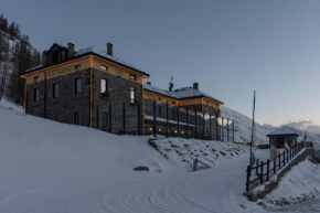 Отель Hotel Maison De Neige, Ла Тюиль